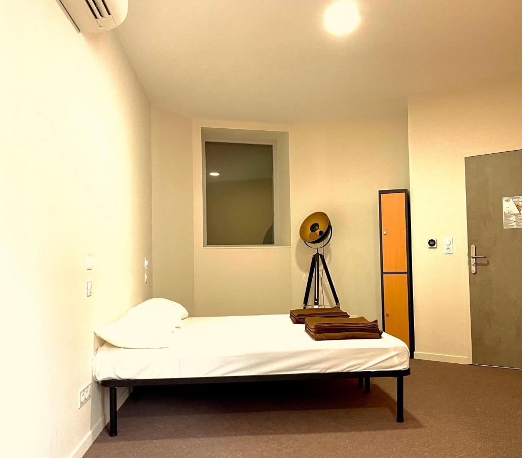 Hostel Flamingo Nimes Gare Centre 外观 照片